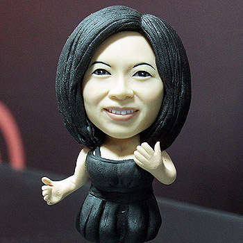 黑色背心洋裝公仔